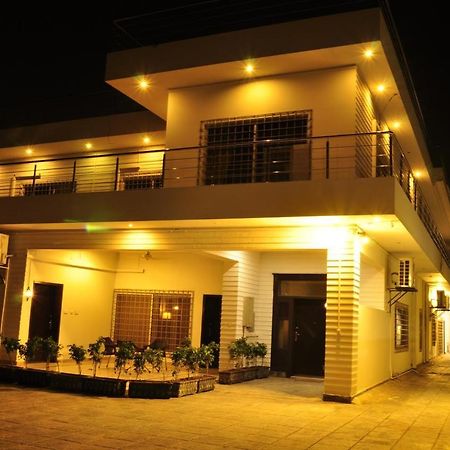Reina Boutique Hotel - G6 Islamabad Exterior photo