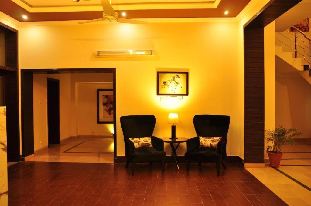Reina Boutique Hotel - G6 Islamabad Exterior photo
